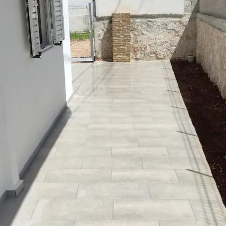 Apartment M&j *