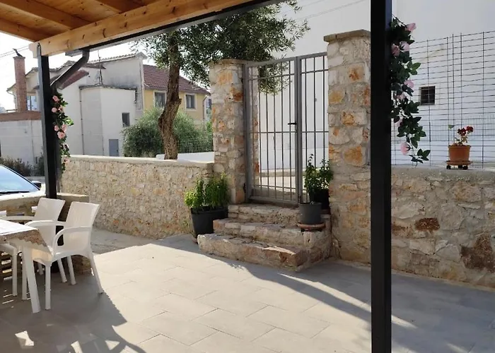 M&j Apartament Ksamil